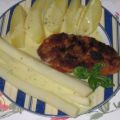 Hauptgericht: Panierte Schnitzel, mit Spargel[...]