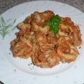 Pasta: Ricotta-Spinat-Tortelloni mit Tomatensoße
