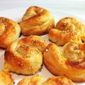Snack fürs Büro - süße Zwiebel Feta Schnecken