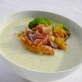 Rosenkohlsuppe mit Speck und Kartoffelrösti