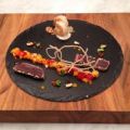 Nussiges Thunfisch-Surpreme auf Mangoragout und[...]