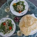 Wildkräutersalat mit asiatischem Dressing und[...]