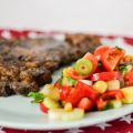 Rib-Eye-Steak mit bunter Salsa