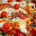 Vegetarische Lasagne; mit Spinat und Tomaten