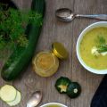 Zucchini-Senf-Suppe mit Dill / Zucchini soup[...]