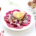 Rote Bete Carpaccio mit Ziegenbällchen