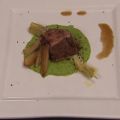 Kalbsfilet an Erbsenmoussline mit Steinpilzen[...]