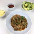 Wiener Reisfleisch mit Salsa und grünem Salat[...]