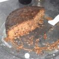 Feiner Nougat-Marzipan-Rosinen-Kuchen
