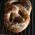 Laugengebäck (Brezeln oder Brötchen)