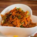 Salat. Karottensalat mit Orangen und[...]