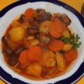 Wurst-Gulasch mit Nürnberger Rostbratwürstchen