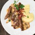 Südtiroler Leber mit Speck und Apfel