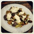 Kräuterhackkugeln mit Chinagemüse und Curryquark