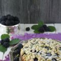 Brombeer-Streuselkuchen mit Pistazien