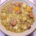 Erbsensuppe mit Dörrfleisch und Mettenden