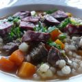 Eintopf:  Graupensuppe mit Bauernrotwurst