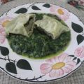 Maultaschen auf Spinat