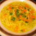 Suppe: Würziges Suppengrün-Nudelsüppchen