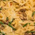 Bandnudel mit grünen Bohnen und Champignons