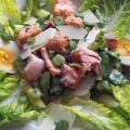 Spargelsalat mit Stremel-Lachs-Topping