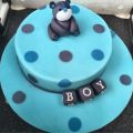 Eine Baby-Teddytorte mit Schoko Nuss Kuchen