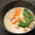 Kokossuppe mit Garnelen, exotisch mit[...]