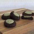 Schoko-Thumbprint-Cookies mit[...]