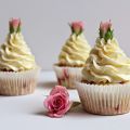Übern Tellerrand: Erdbeer Cupcakes mit Swiss[...]