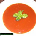 Suppe:   TOMATENSUPPE rustikal