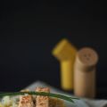 safranrisotto mit lachsfilet & gurkensalat