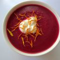 Hot or Cold: Randen-Apfel-Suppe mit Macis