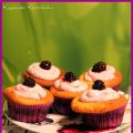 Geschichtete Brombeer Cupcakes *