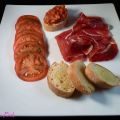 Pata Negra mit Tomaten und Weißbrot