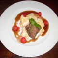 Kalbsfilet in Marsalasoße mit Erdbeeren und[...]