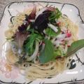 Salat : Nudel - Salat auf dem Teller angerichtet
