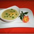 Spargelcremesuppe mit Eierstückchen
