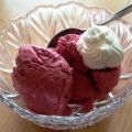 Brombeer-Mascarpone-Eis