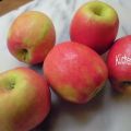Äpfel mit Hackfleisch-Kohl-Füllung