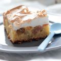 Rhabarberkuchen mit Baiserhaube