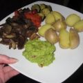Guacamole mit Kartoffeln