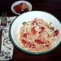 Spaghetti mit Sauce ohne Kochen (alla Checca)