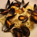 Muscheln in Kräuter-Sahnesauce mit Spaghetti