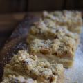Apfel-Cheesecake mit Walnuss-Streuseln und[...]