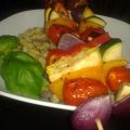 Kräuternudeln mit Gemüsespiessen