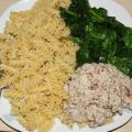 Nudeln mit Spinat und Mandeln