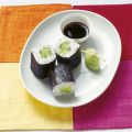 Sushi mit Avocado-Ingwer-Dip