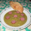 Erbsensuppe mit Mettenden