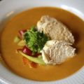 Thai Hühnersuppe mit Kokosmilch