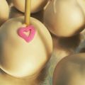 Fotostrecke | Hochzeitstorte aus Cakepops und[...]